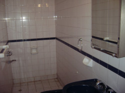 3_6a43de708afa81.75632995.jpg